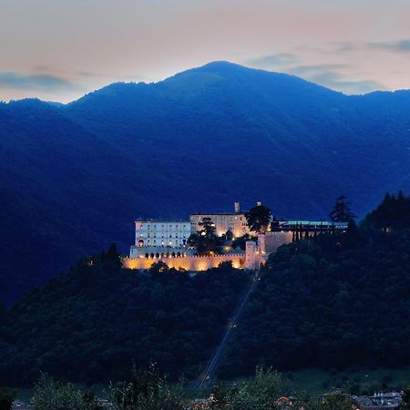 I Giardini Segreti Di Villa Marcello Marinelli Чизон ди Валмарино Екстериор снимка