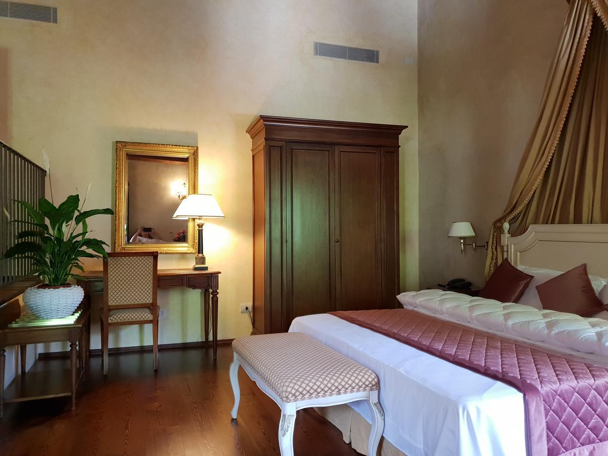 I Giardini Segreti Di Villa Marcello Marinelli Чизон ди Валмарино Екстериор снимка